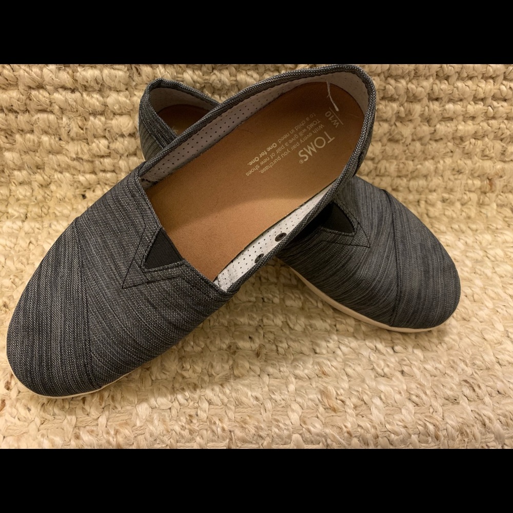 Tom’s Slip Ons